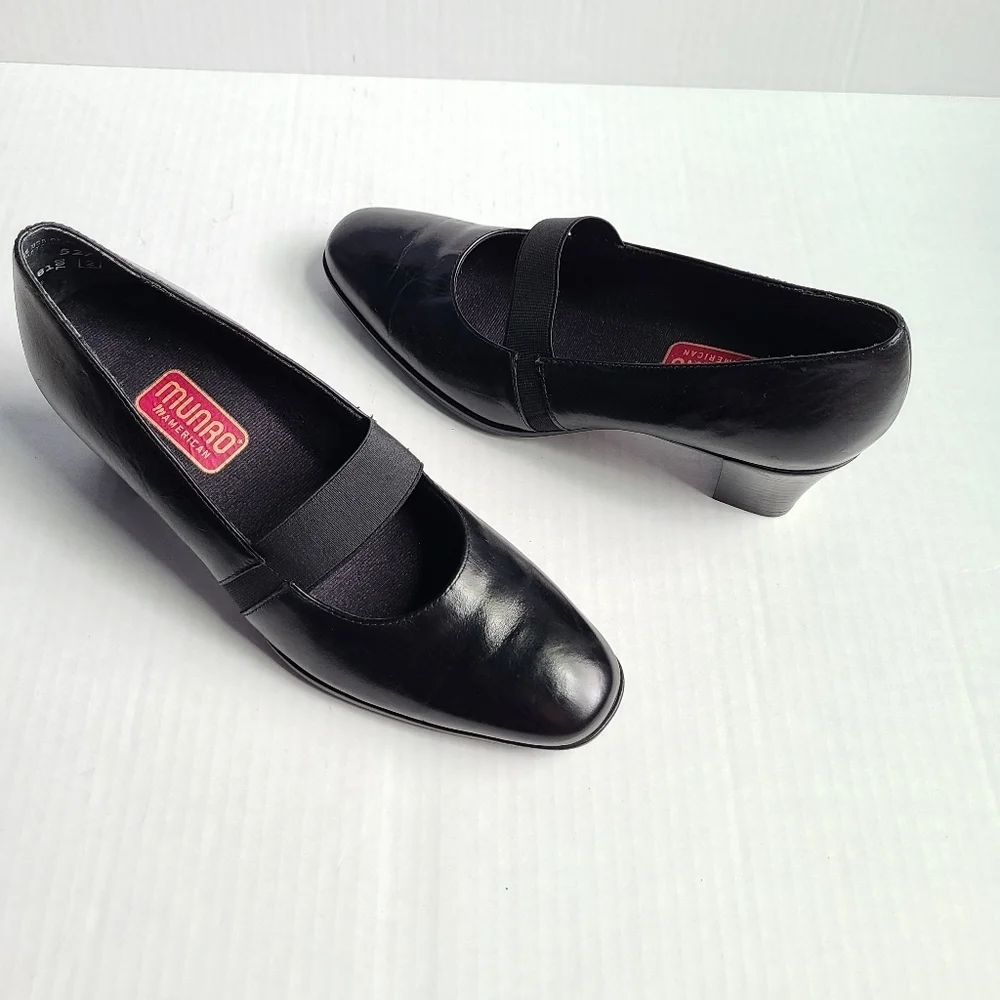 MUNRO american black Elastic leather pumps heels
